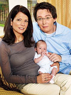 Image of Clay Aiken with his former partner, Jaymes Foster, and son